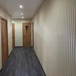  квартиру  3 -раздельные  комнаты