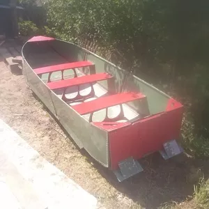 продается лодка 