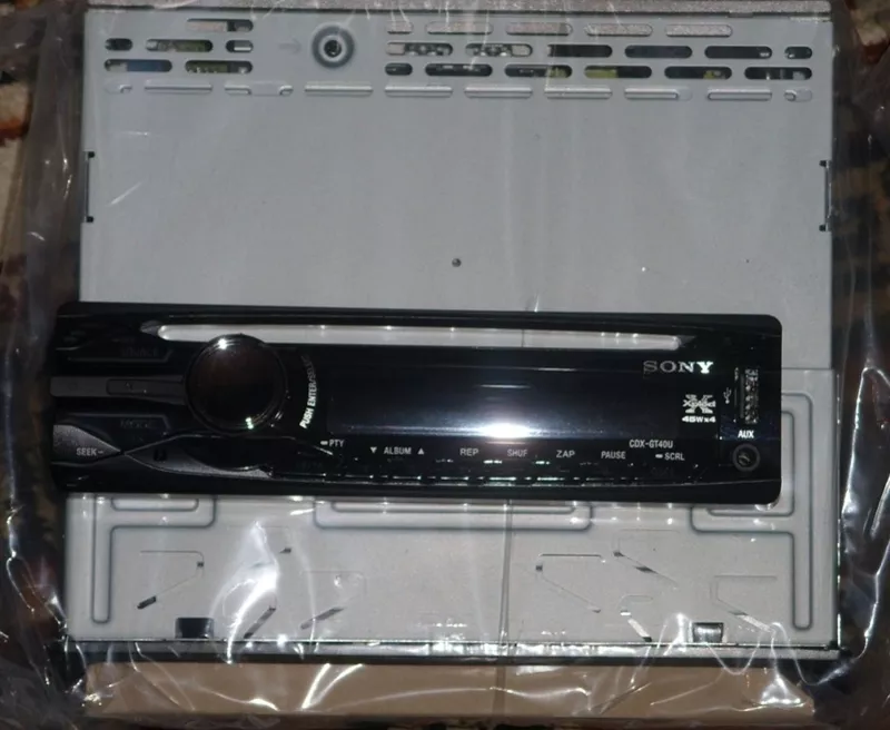 Автомагнитола Sony CDX-GT40U на гарантии