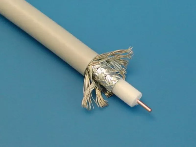Предлагаем кабель RG-6U,  75 Ом,  100м.,  белый PROCONNECT