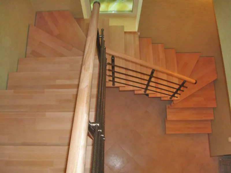 Модульные лестницы на второй этаж для коттеджа. 2